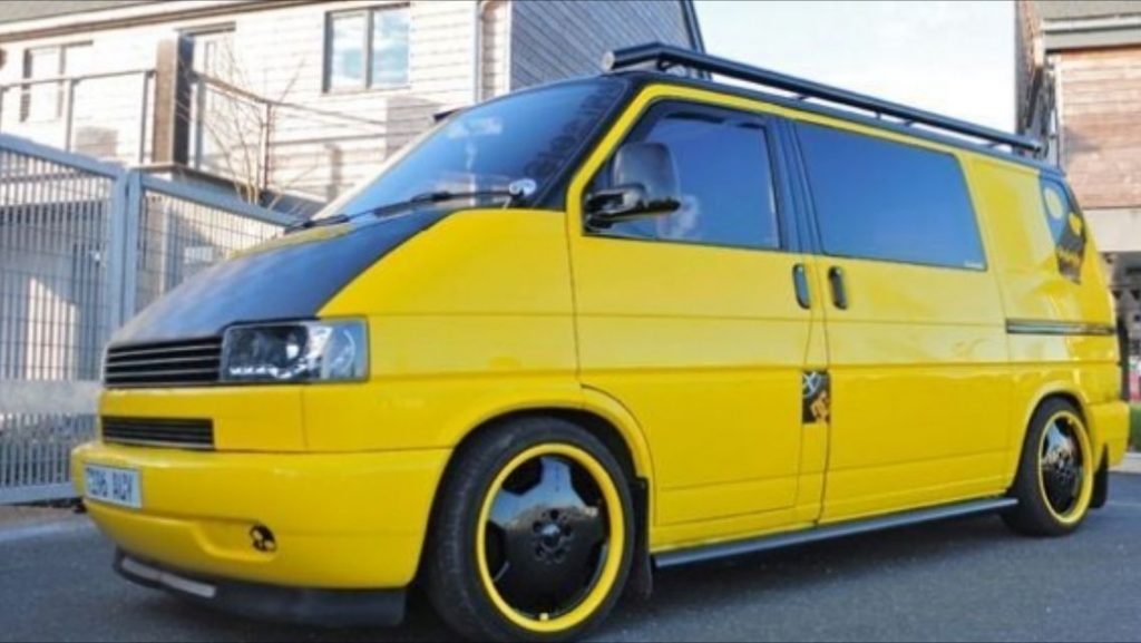 volkswagen t4 amarilla tuneada llantas negras