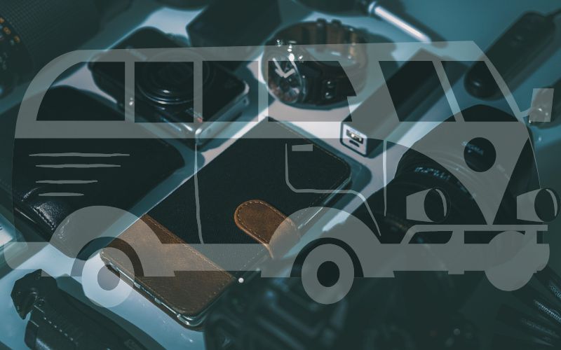 Lee más sobre el artículo 10 gadgets que no pueden faltar para un viaje en furgoneta