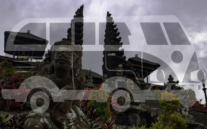 Lee más sobre el artículo Indonesia en furgoneta, ruta para viajeros inquietos